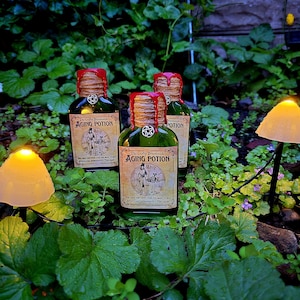 A colour changing Aging Potion