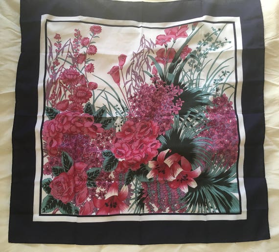 Vintage Beautiful Square Pink and Green Silk Scar… - image 3