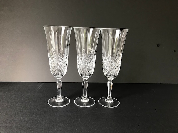 Crystal D'Arques Wine Glasses "Masquerade Pattern" 