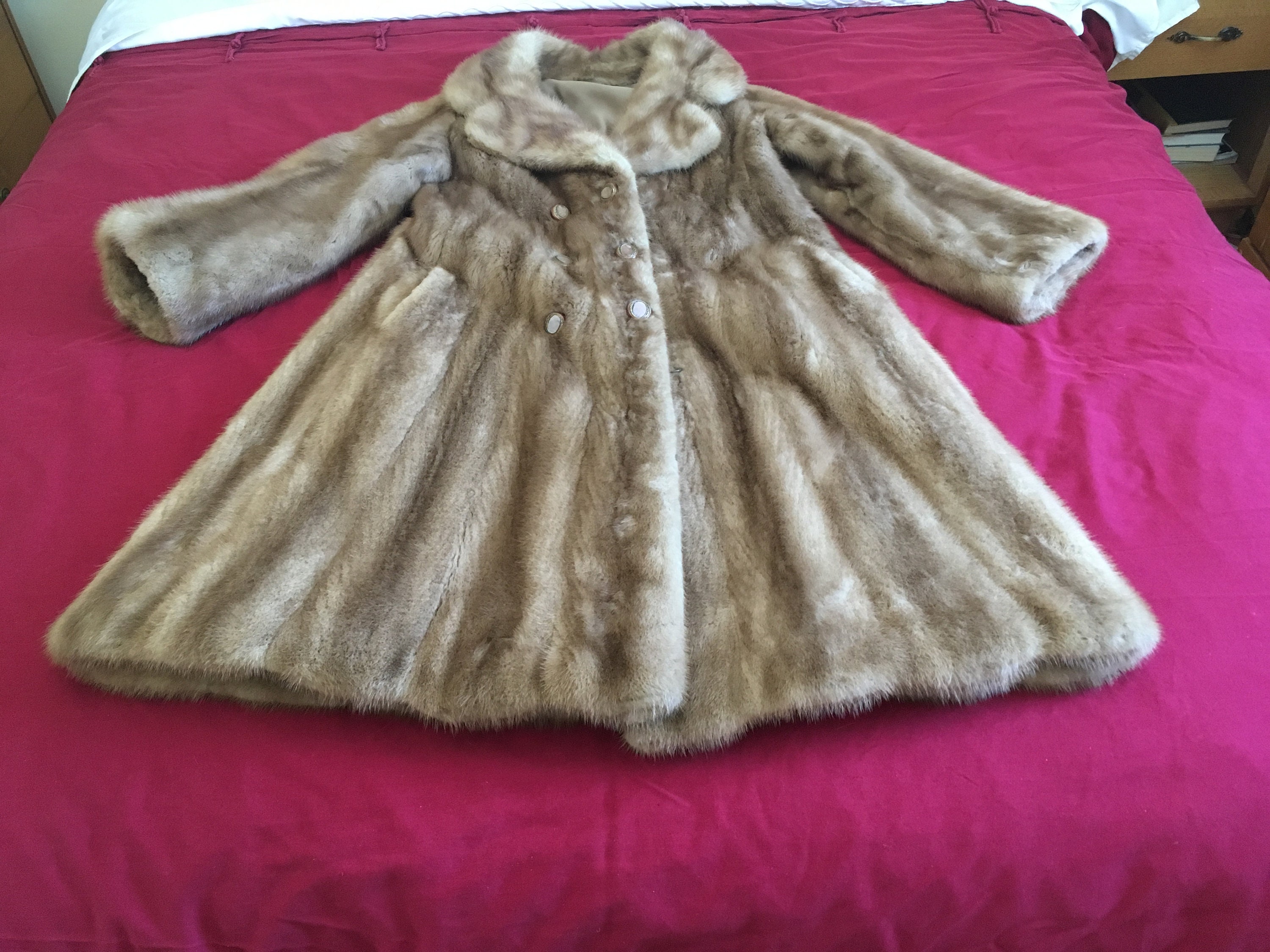 Vintage 1960s Dove Grey Wool Mink Trimmed Coat | M/L