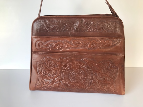 SP Elena Zip Around Ladies Wallet in Genuine Leather – Brown Bear