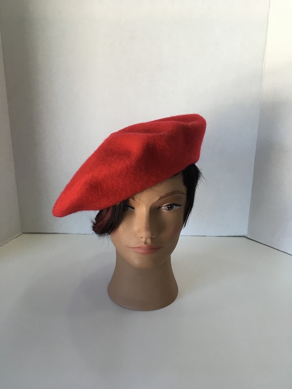 Vintage 1990's Bright Red Wool Beret Hat Size Smal