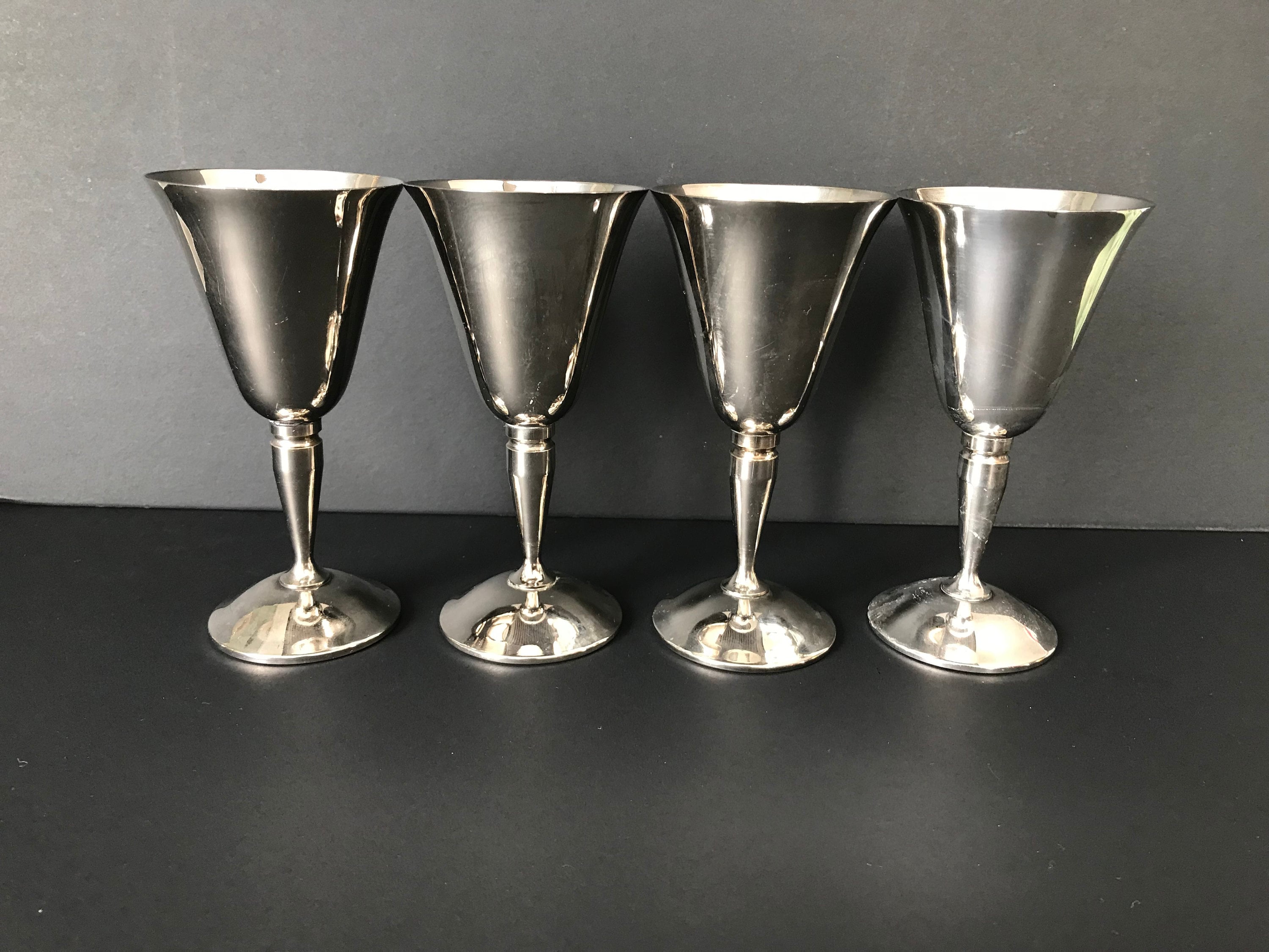 Oneida Bottoms Up Cocktail Glasses, Set of 4