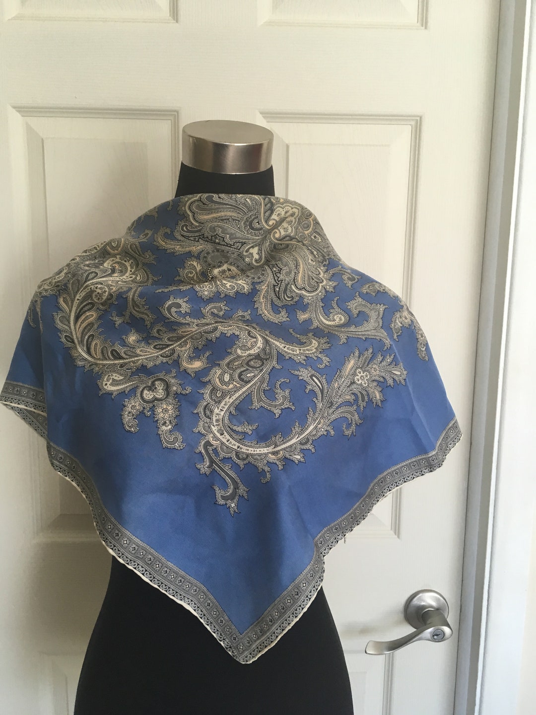 All-over Paisley Pattern Scarf unclear Blue type light blue Vintage Second Hand