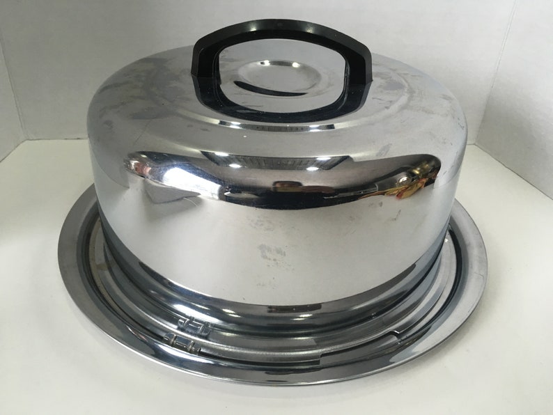 Chrome Cake CarrierPlatter with Lock System The Everedy Co
