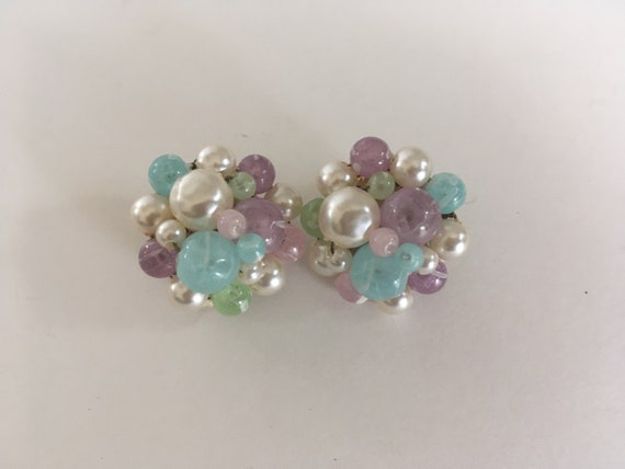 Vintage Pink, Purple and White Cluster Bead Clip … - image 4