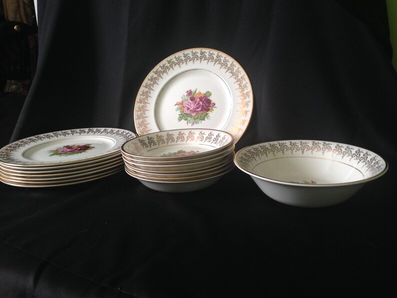 Empire Collection Cookware Vintage 16 Piece Empire Porcelain Floral Pattern and 22 KT. Gold Dinner ...