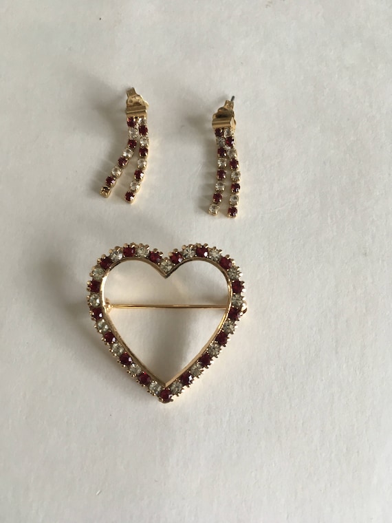 Avon Galaxy of Color Vintage Heart Brooch/Pin and Dangle Pierce Earrings Set - Clear and Red Rhinestone Earrings - Wedding