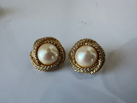 Richelieu Vintage Faux Pearl and Rhinestone Pierc… - image 3