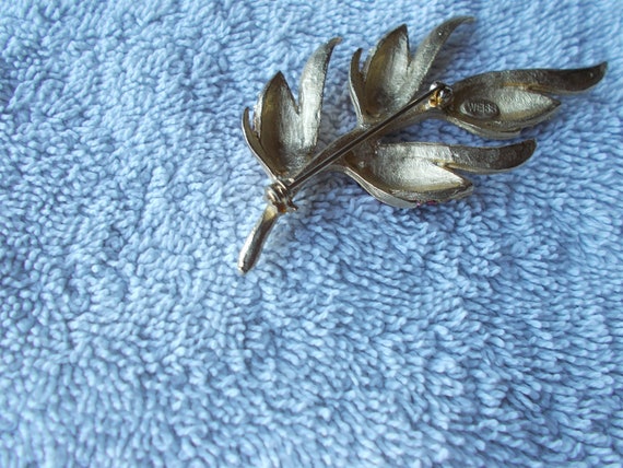 Vtg WEISS Branch Berries Brooch & Clip Earrings S… - image 6