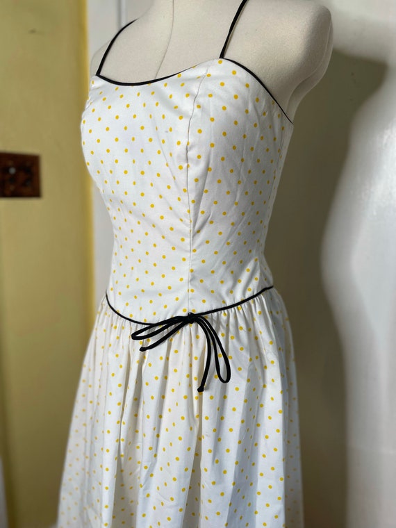 vintage polka dot dress, black trim detail - image 2