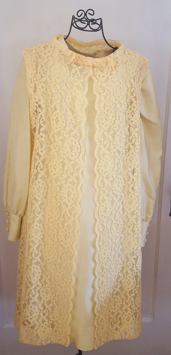Elegant Vintage 1960's Buttery Yellow A-Line Dress