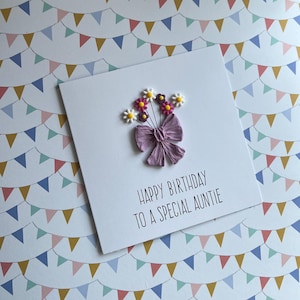 Carte d'anniversaire tante - carte d'anniversaire bouquet de fleurs - faite main et en relief - carte d'anniversaire femme - marguerites colorées.