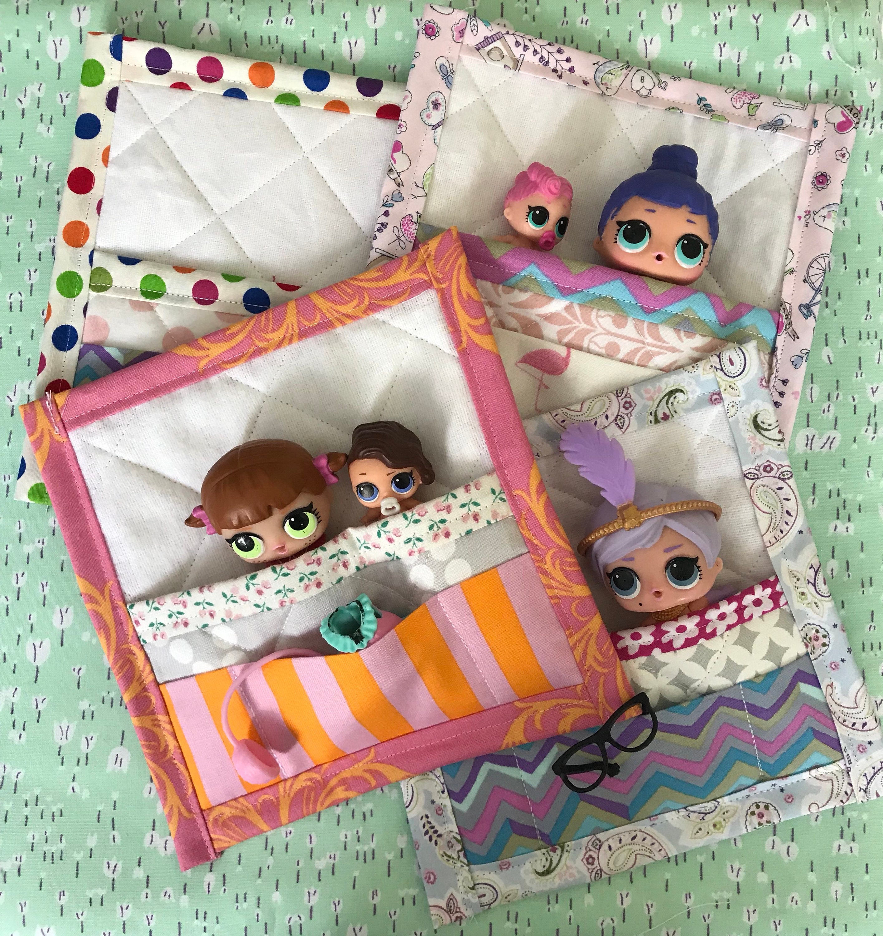 Multi pack of 4 LOL Dolls sleeping bag. Made to fit 34 Etsy