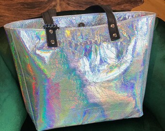 ホログラフィックレザートートバッグ、玉虫色、ファスナーポケット