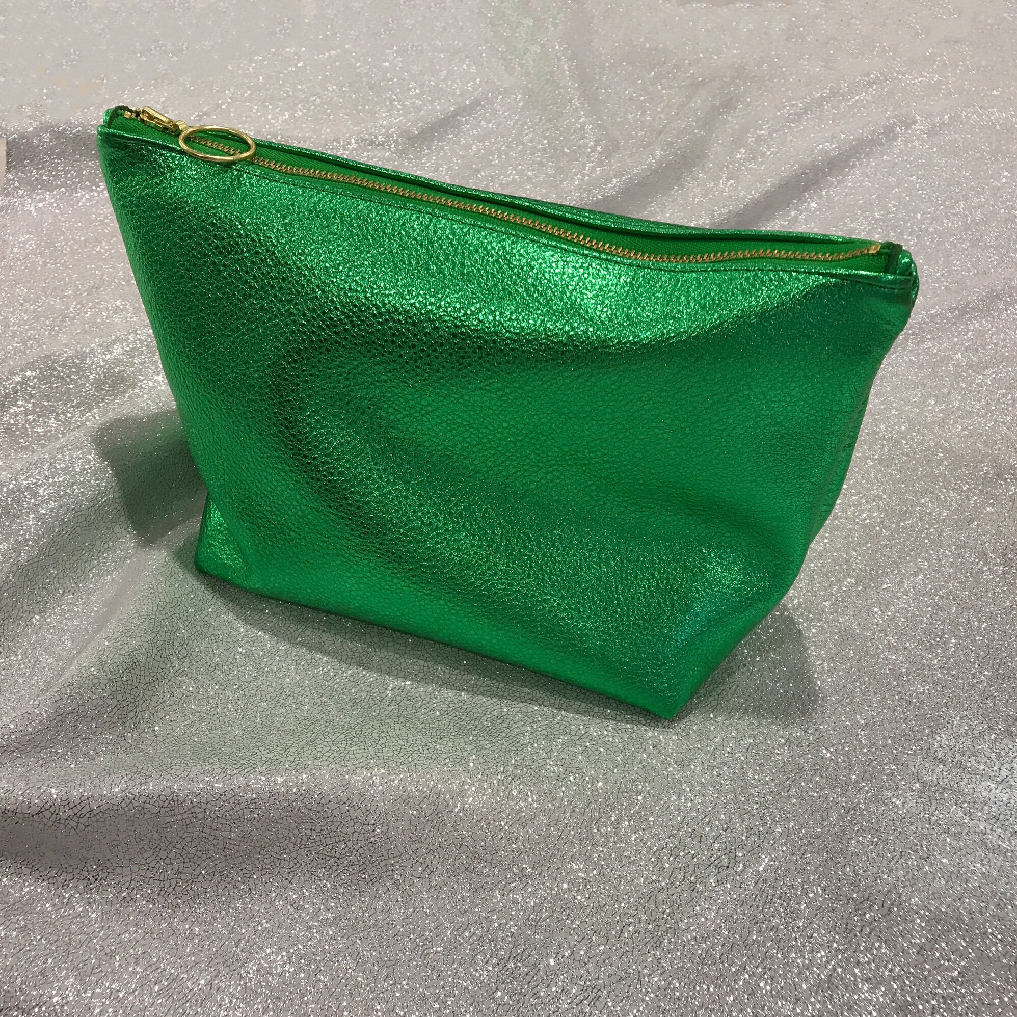 Metallic green makeup bag Metallic Leather green Gift idea Etsy 日本