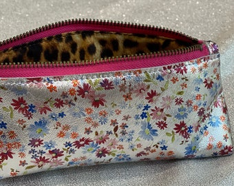 Small Floral Leather makeup purse, birthday gift, Soft leather, cotton lining, cosmetic bag, size options, anniversary gift ditsy floral