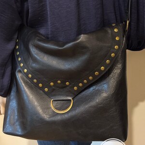 Handmade Black Leather Crossbody Bag, Studded Flap, Adjustable Strap, antique brass or silver bild 5