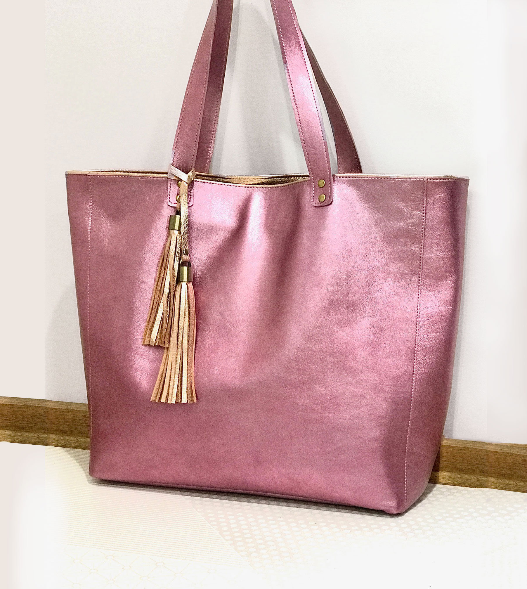 Pink metallic tote bag sale