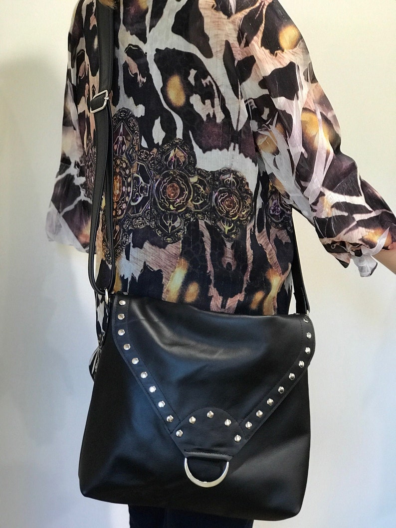 Handmade Black Leather Crossbody Bag, Studded Flap, Adjustable Strap, antique brass or silver bild 3