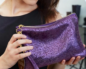 Purple Metallic leather wristlet, Italian print crossbody option, detach strap, metallic purse, 3 sizes, lining and hardware options