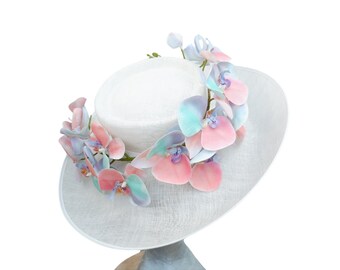 Aliah - Ivory & Multi pastel Feature hat