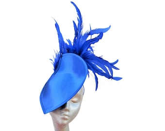 Trinity - Sapphire Blue Hatinator