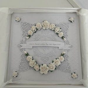 Carte de mariage en relief, dentelle et roses, boîte, peut être personnalisée