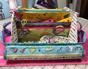 TULA Pink's Fave: 2023 BONZA! Bionic Gear Bag V2.23 - Etsy