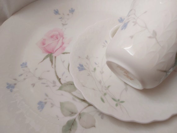 食器 NARUMI Bone China SIEBOLD FLORILEGIUM 食器 NARUMI Bone China SIEBOLD FLORILEGIUM narumi bone china