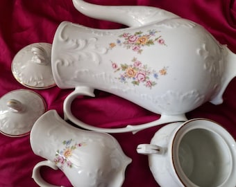 Cmielow Poland vintage porcelain A beautiful set of their coffee service: Coffee pot, sugar bowl, creamer