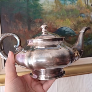 Rudolf Wachter RW Antik Tyskland porslin tekanna vacker PORSLIN Silver