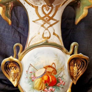 Antike französische Vase, große Vase, handbemalt, viktorianische Ära, antike Vase, Porzellanvase, französisches Porzellan 1800 ... Jahr Bild 2
