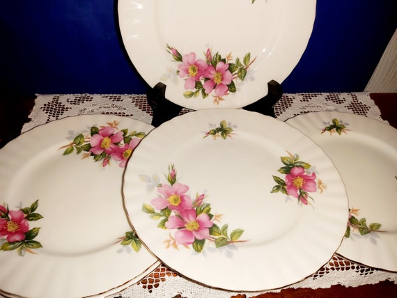 Royal Albert Porcelain Plate 6 P. Bone China English Royal Albert 