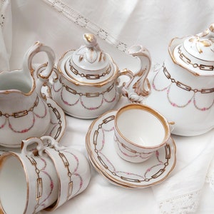 Antyczna, rzadka porcelana, niemiecka porcelana do herbaty, cukiernica, śmietanka, filiżanki do herbaty. Wspaniała XIX-wieczna porcelana