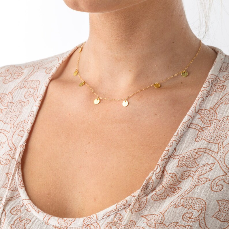 disc dangle necklace