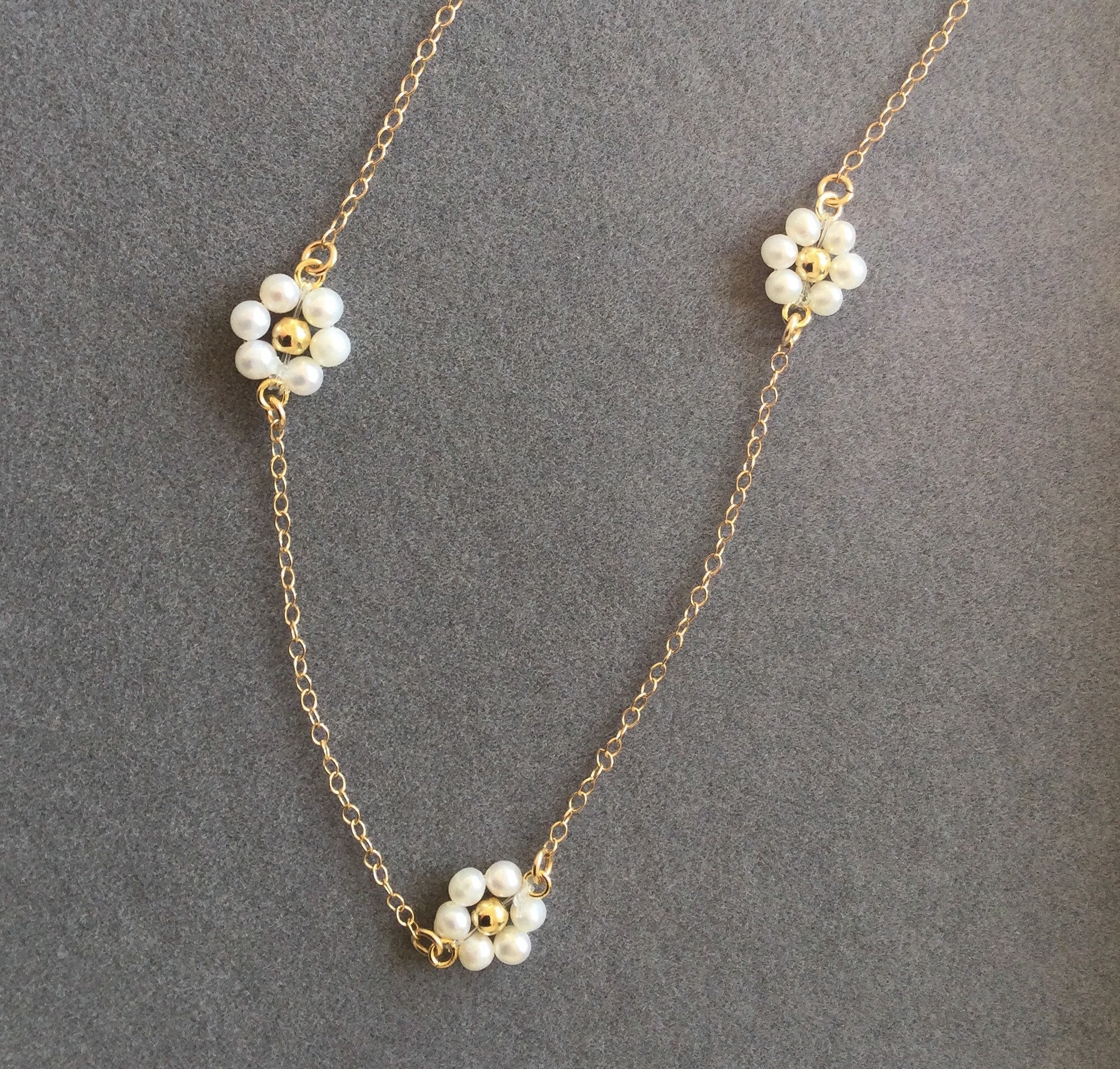 Daisy Pearl Necklace/Daisy Chain Necklace/Trio of Daisies Etsy