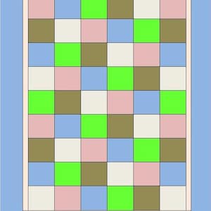 以下が含まれることがあります： 市松模様のカラフルなキルト。キルトは、水色、緑、ピンク、茶色、白の正方形で構成され、水色のボーダーで縁取られています。デザインは対称的で視覚的に魅力的です。