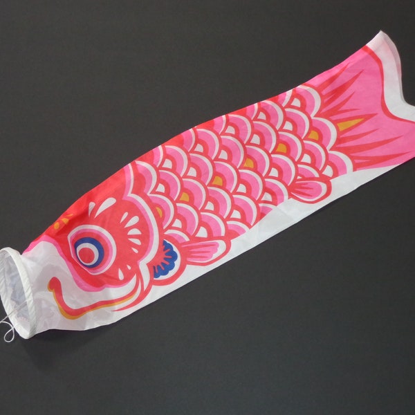 Japanische Koinobori 29,5 "Windsock Pink & Rot Koi Karpfen Flagge Traditionelle Vater Mutter Kind Kindertag Brandneu