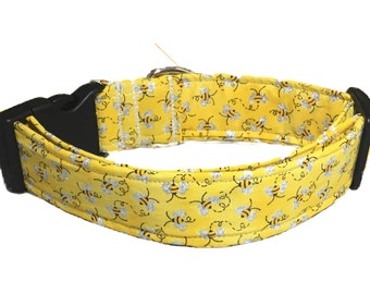 Extra Wide Bumble Bee Dog Collar with Black Buckle -1.5 or 2 Inch Wide- Black Bees on Yellow- Medium to XXL - Summer Collars