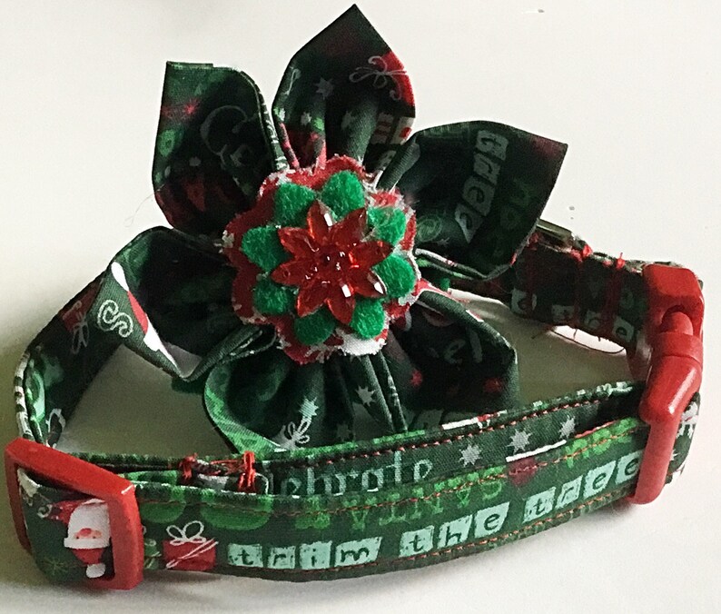 Red & Green Christmas Poinsetta Flower Collar for Girl Dogs and Cats image 2