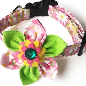 Pink White & Green Floral Daisy Collar With Matching Flower For Dogs And Cats /Summer flower Collar/ Buckled or Martingale / Leash Upgrade image 1