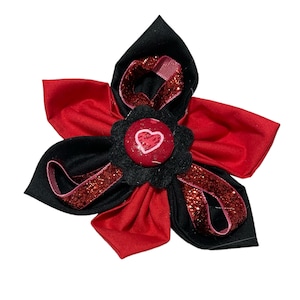 Red and Black Valentine&#39;s Day Flower for Girl Dog or Cat Collar