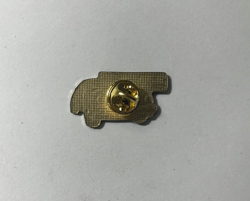 Porsche 944 pin .
