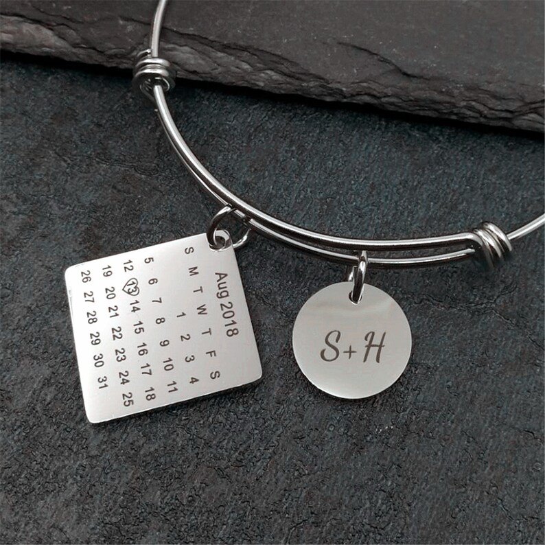Custom Personalized Calendar Keychain Engraved Calendar Etsy