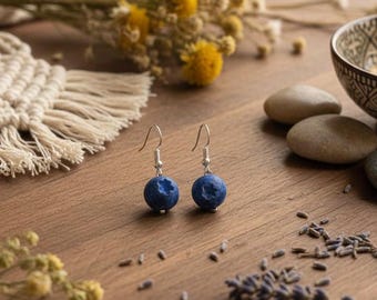 Boucles d'oreilles bleues faites main en pâte polymère, bijoux forestiers