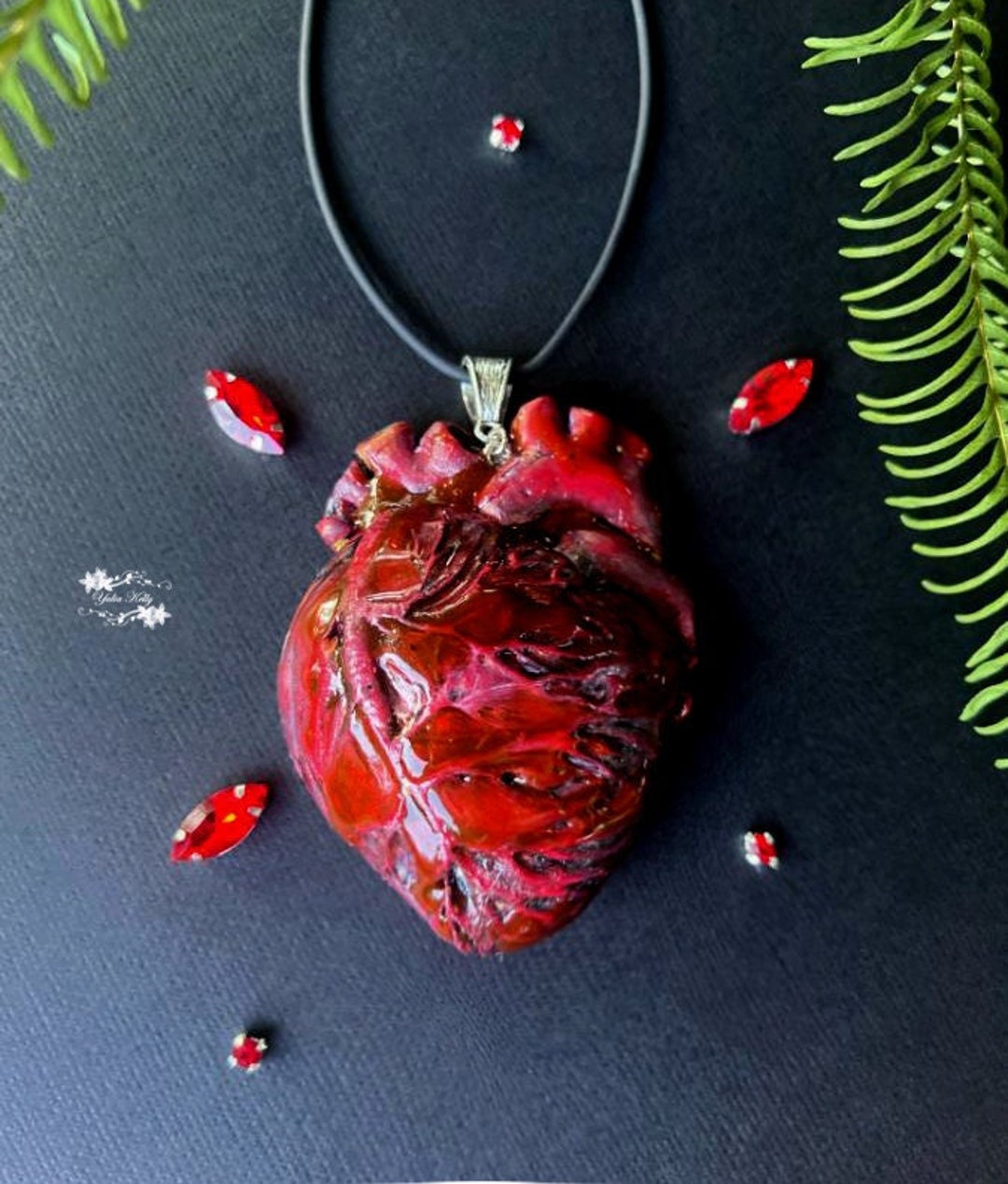 アクセサリー HUMAN MADE HEART NECKLACE RED HUMAN MADE Heart Silver Necklace in Red | SVD USA