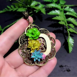 Unique Letter Clay Necklace, Nominal Letter Pendant, Alphabet Jewelry, Polymer Clay Succulent Flower, Letter Necklace, Personal Initial