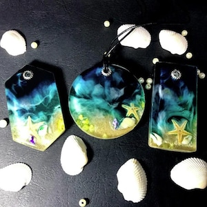 Sea Life Necklace, Water Necklace, Real Seashells Necklace, Ocean Necklace, Ocean Resin Necklace, Sea Crystal Necklace, Sea Epoxy Necklace