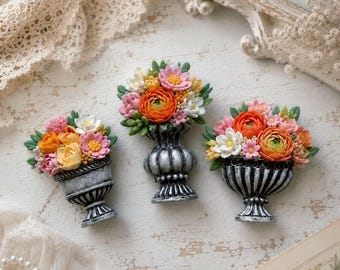 Broche vase faite main fleurs sauvages lumineuses en argile polymère, bijoux shabby chic romantiques